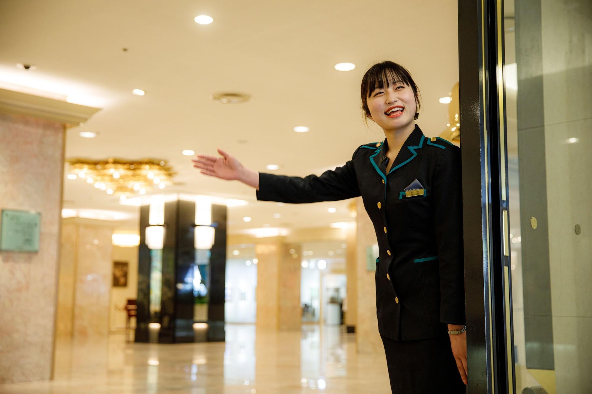 Hotel New Otani Hakata Fukuoka  Extérieur photo A hotel concierge