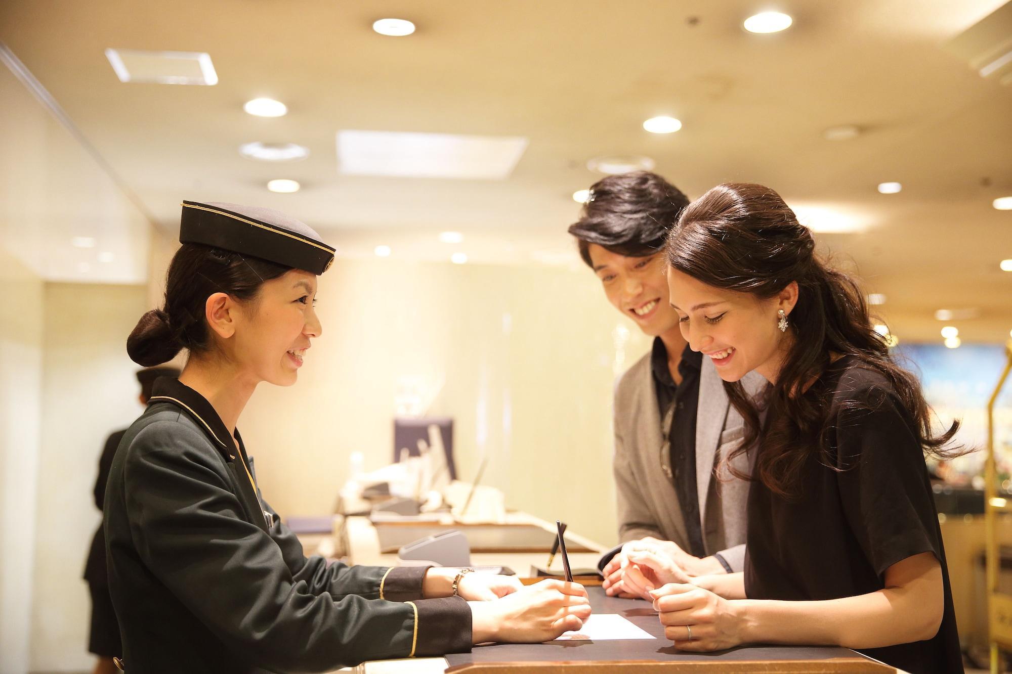 Hotel New Otani Hakata Fukuoka  Extérieur photo A Korean hotel concierge