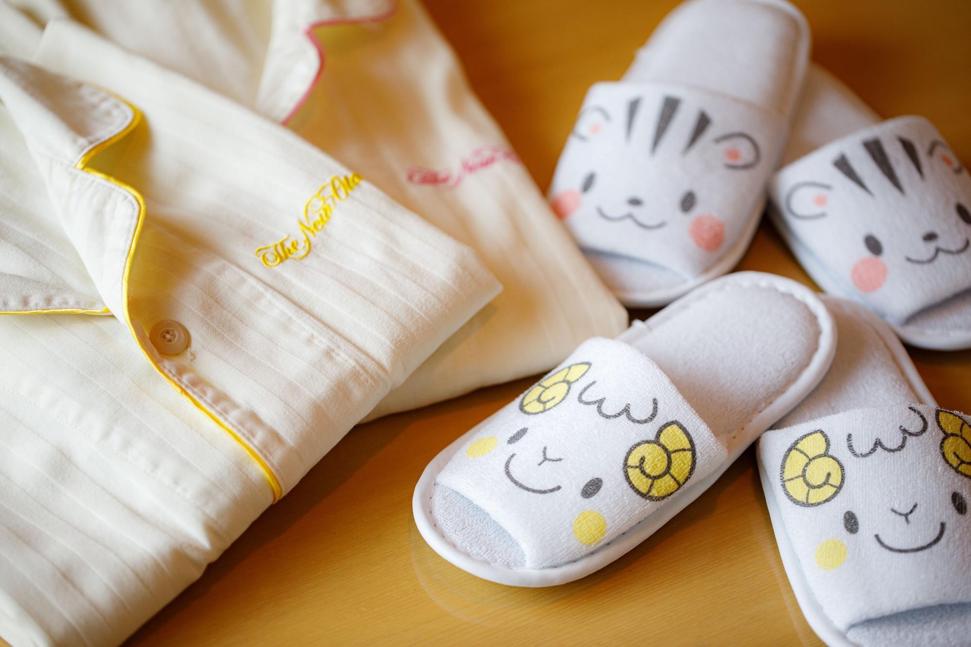 Hotel New Otani Hakata Fukuoka  Extérieur photo Maneki-neko slippers